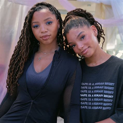 are chloe and halle twins|chloe and halle bailey sister.